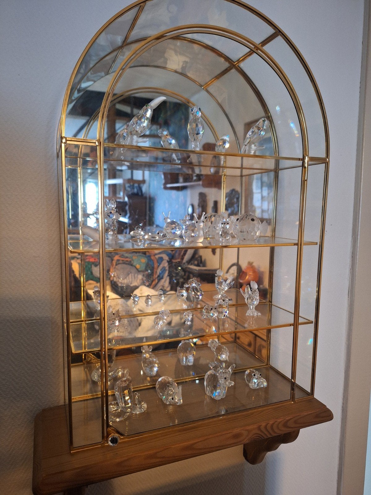 Swarovski figuren + vitrinekastje, Ophalen, Zo goed als nieuw, Overige materialen