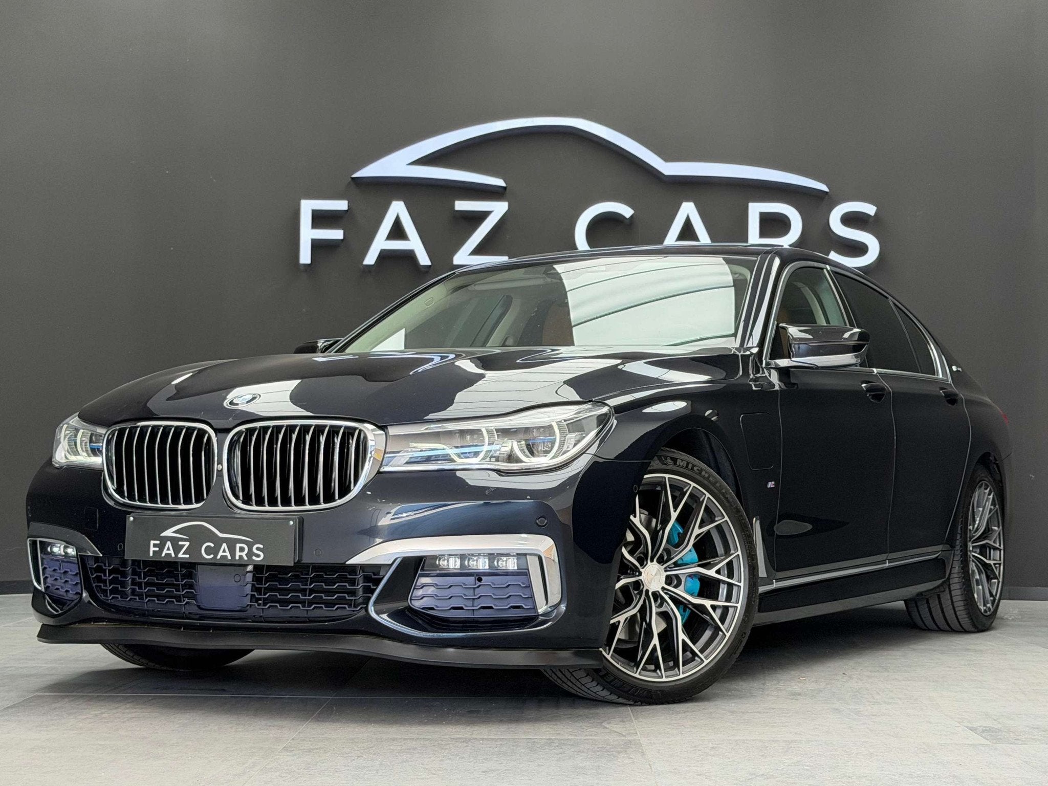 BMW 7 Serie 740 eAS Plug-In Hybrid * PACK M + FULL OPTIONS +, Auto's, Automaat, Gebruikt, Euro 6, 4 cilinders