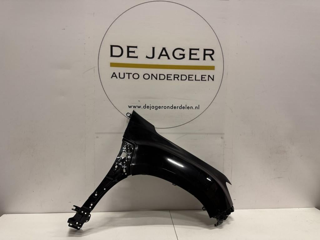 DACIA DUSTER II VOORSCHERM SPATBORD RECHTSVOOR 17-, Dacia, Gebruikt, Automobile-Dacia SA, Dacia.contact@daciagroup.com