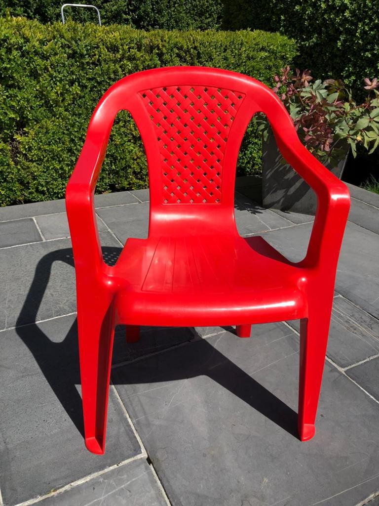 Rood kinderstoeltje, Enlèvement