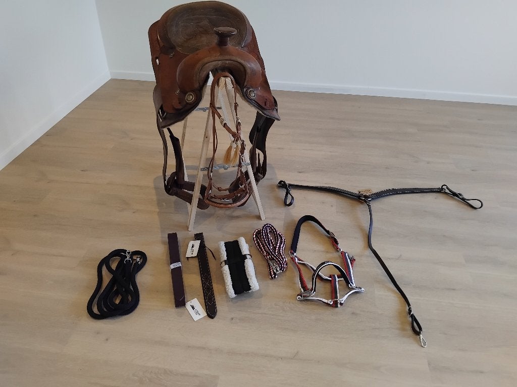 Westernzadel met alle toebehoren, Enlèvement ou Envoi, Utilisé, Western