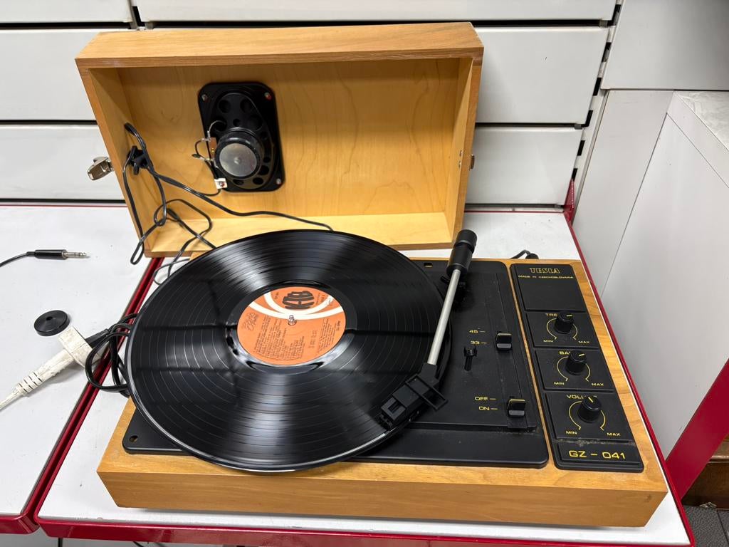 Tourne-disque Vintage TESLA GZ-041 – Design Bois, Enlèvement ou Envoi, Utilisé, Tourne-disque