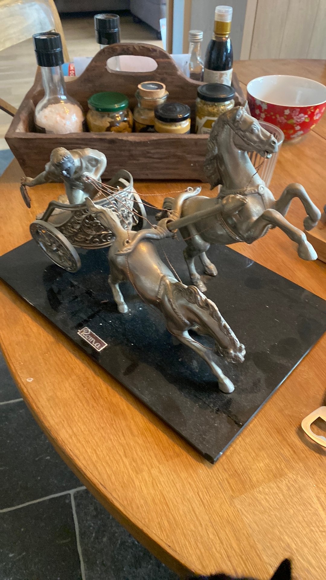 Romijnse strijder paard en kar, Ophalen