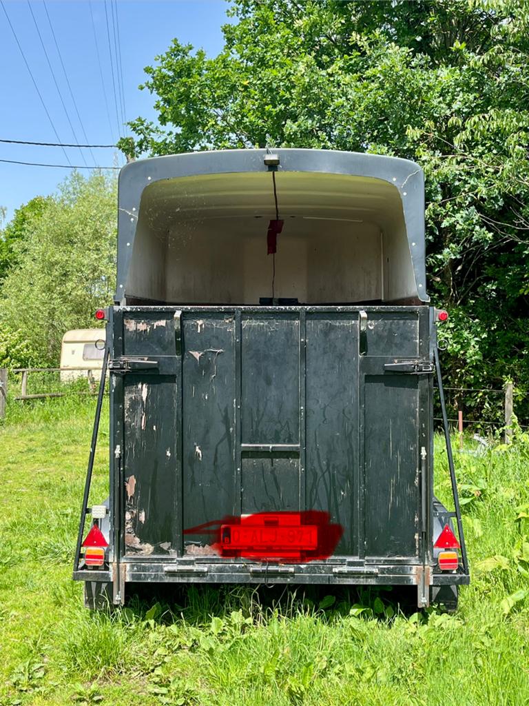 Trailer merk Marco, Dieren en Toebehoren, Ophalen, Gebruikt, Hout, 2-paards trailer