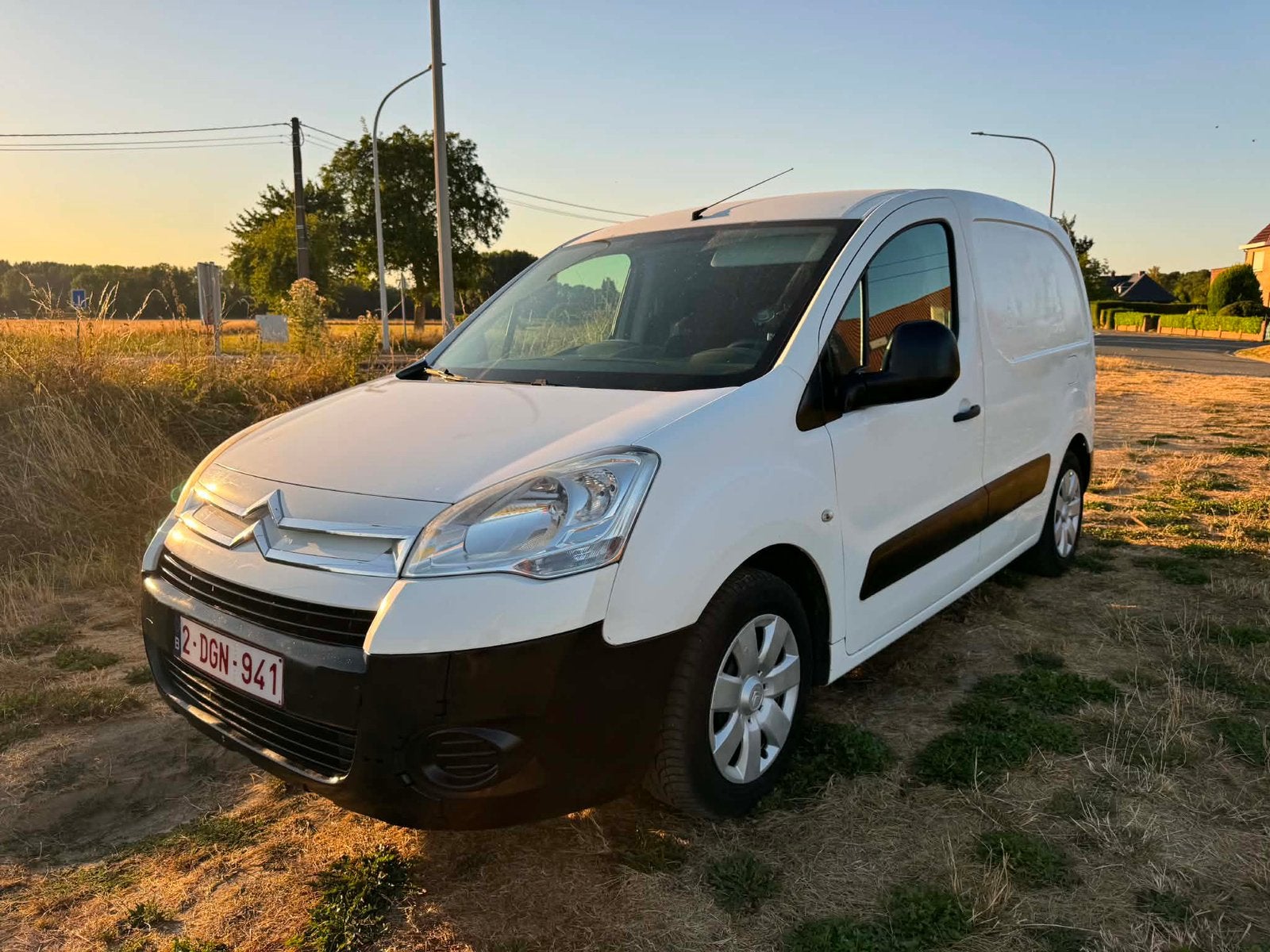 À vendre Citroën Berlingo 1.6 HDI boîte automatique 90CH, Euro 5, Stof, Citroën, Wit