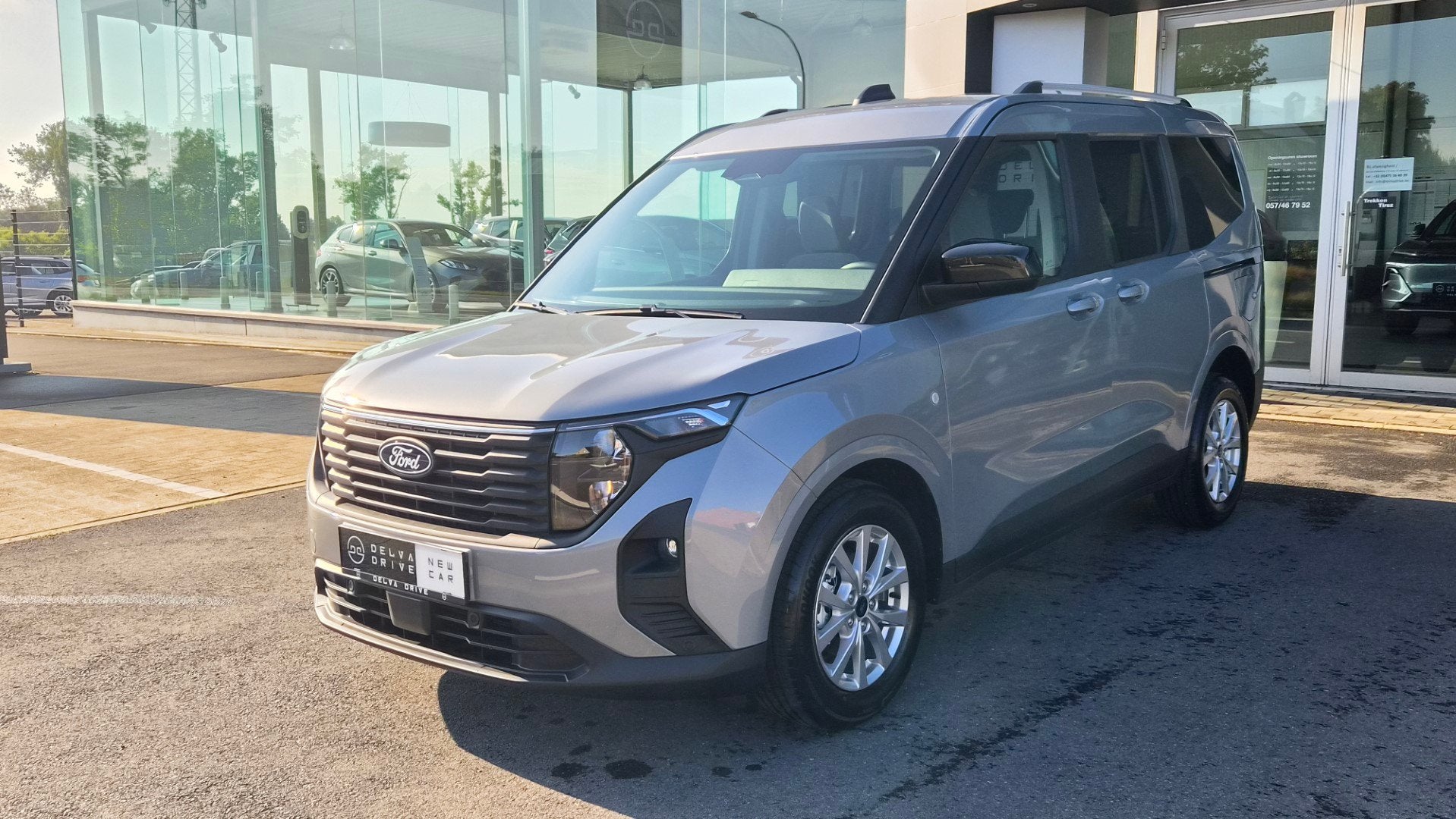 Ford Tourneo COURIER Titanium 1.0L EcoBoost Autom.✅ winter, Bedrijf, 3 cilinders, Zilver of Grijs, 998 cc