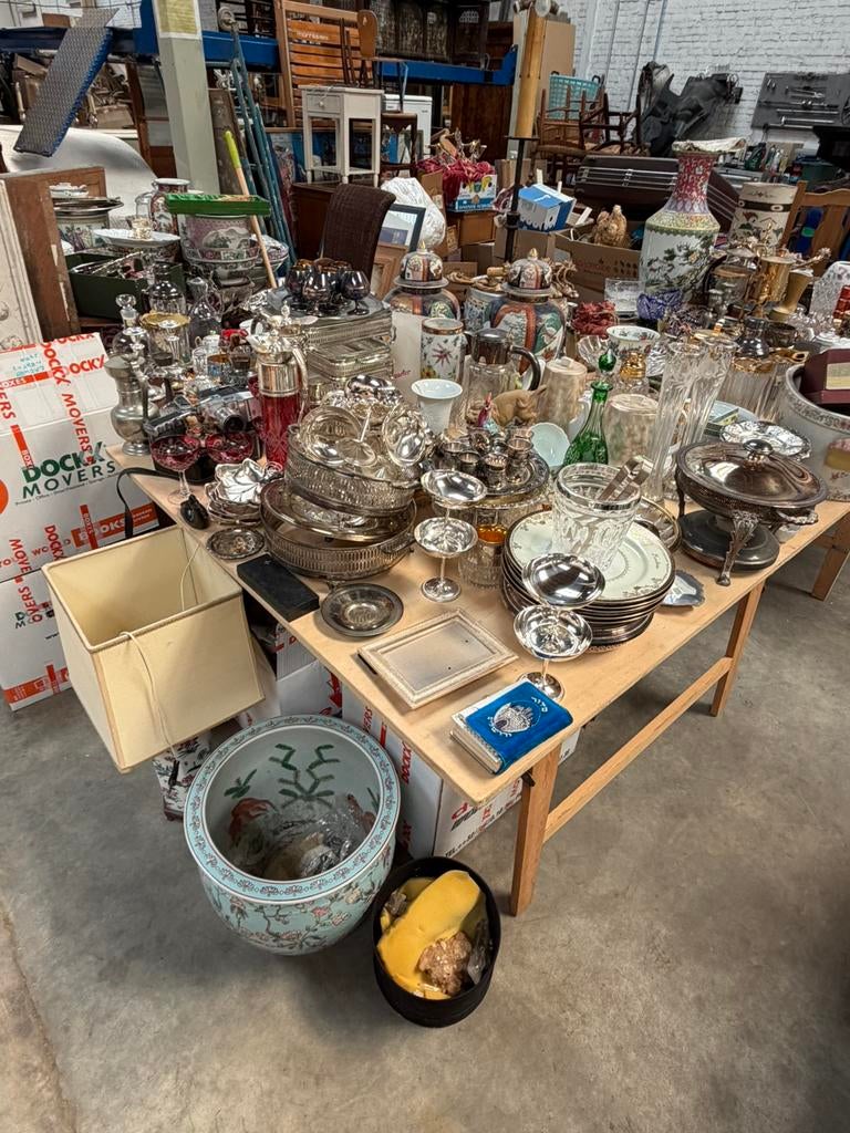 grands lots de marchandises, des meubles marché aux puces, Divers, Enlèvement, Utilisé