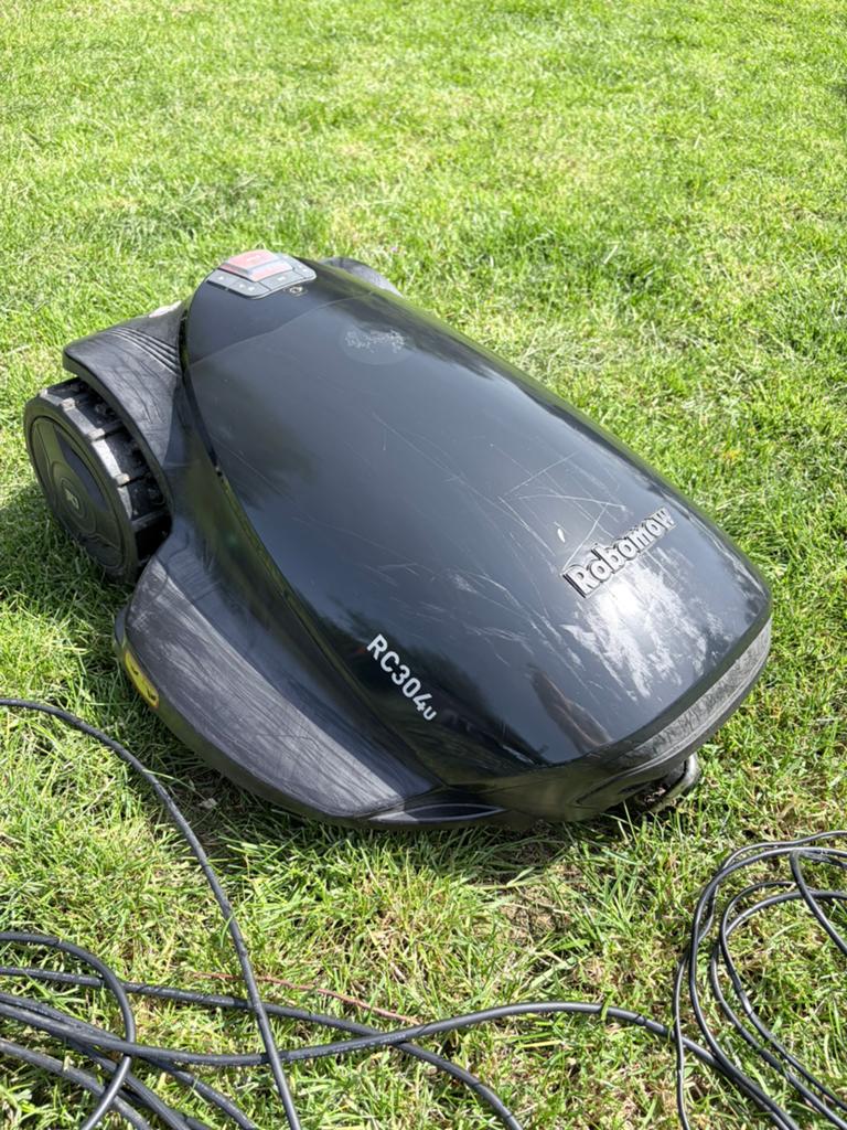 ROBOMOW robotmaaier RC304 500m2, Ophalen, Gebruikt, Meer dan 25 cm, Bestuurbaar via app