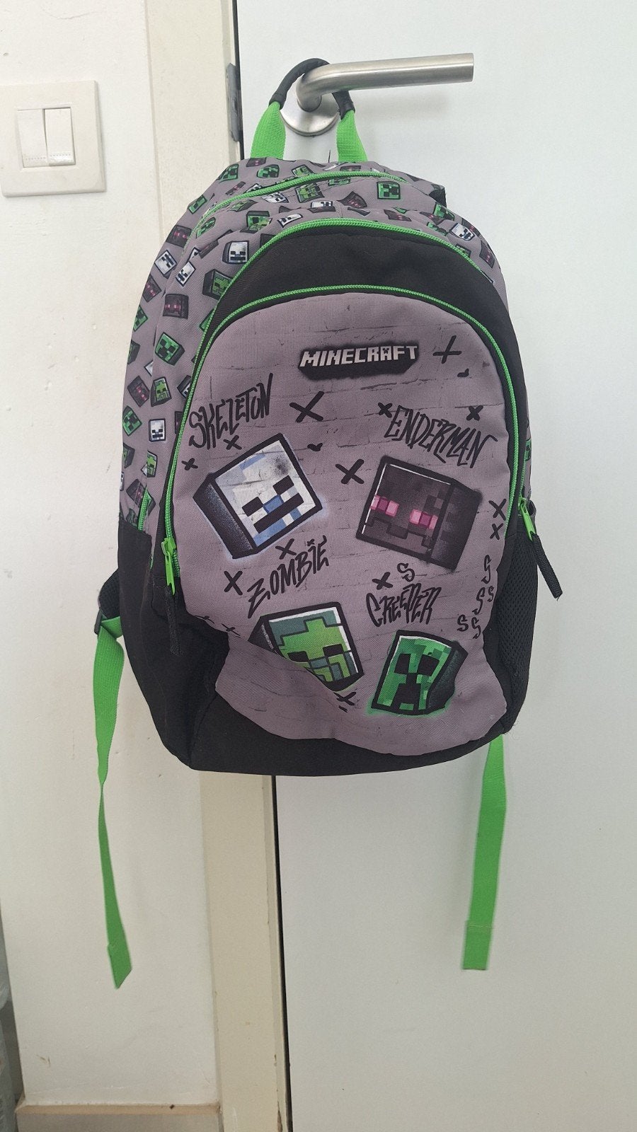 Boekentas Minecraft, Ophalen