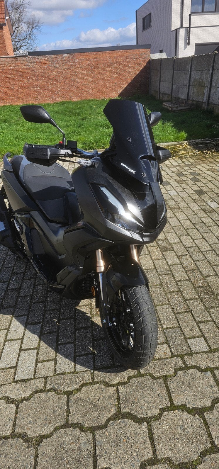 Scooter Honda adv 350cc Nieuwstaat, Ophalen
