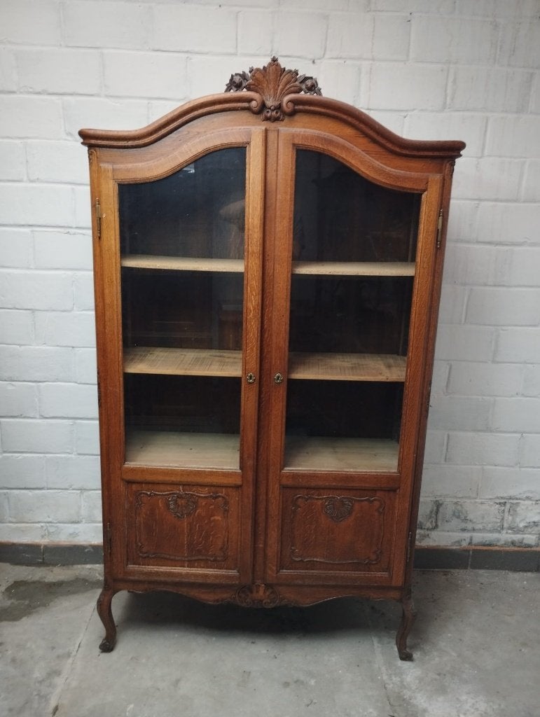 Armoire vitrée ancienne en bois – Style classique et élégant, Enlèvement