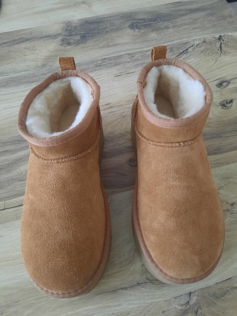 UGG damesschoenen, Kleding | Dames, Ophalen, Bruin, Lage of Enkellaarzen, Nieuw