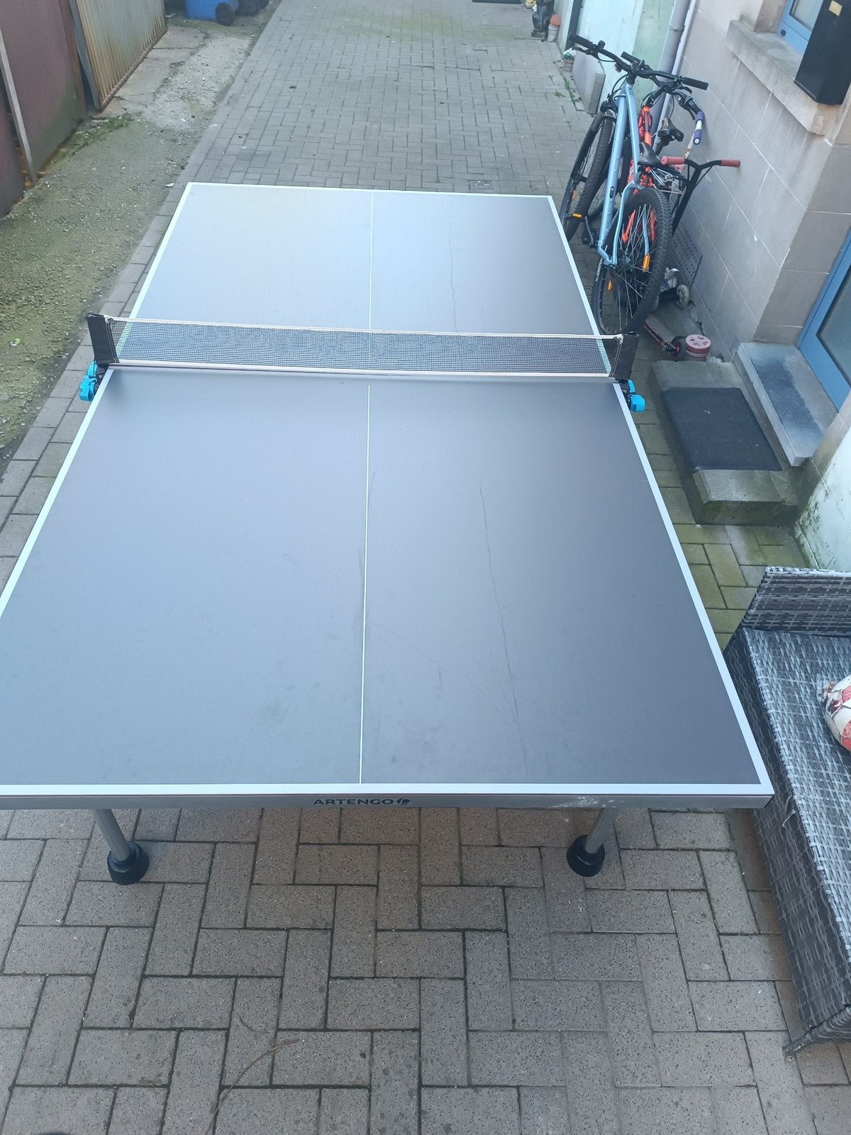 Tafeltennistafel Pongori – uitstekende staat, Sport en Fitness, Tafeltennis, Ophalen, Zo goed als nieuw, Verrijdbaar