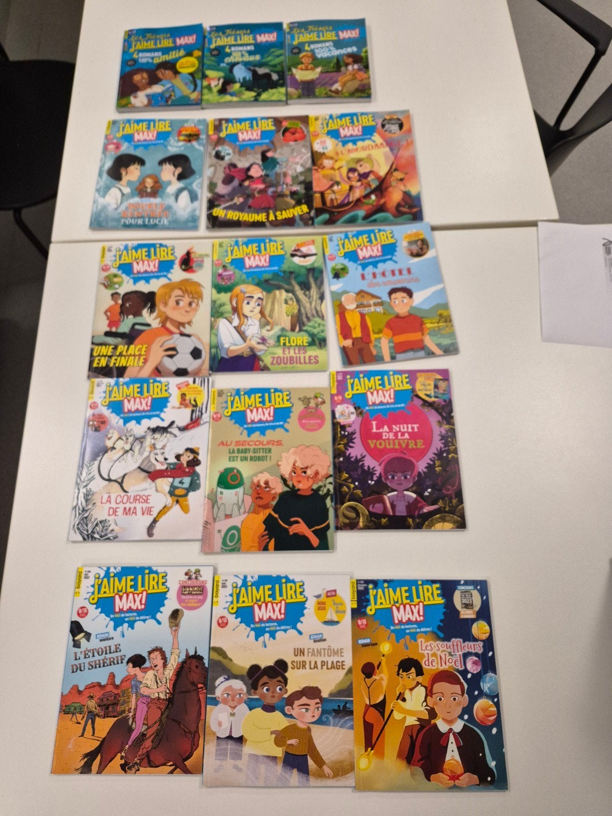 12 "J’aime lire max"+3 hors série, Gelezen, Ophalen of Verzenden, Bayard, Fictie