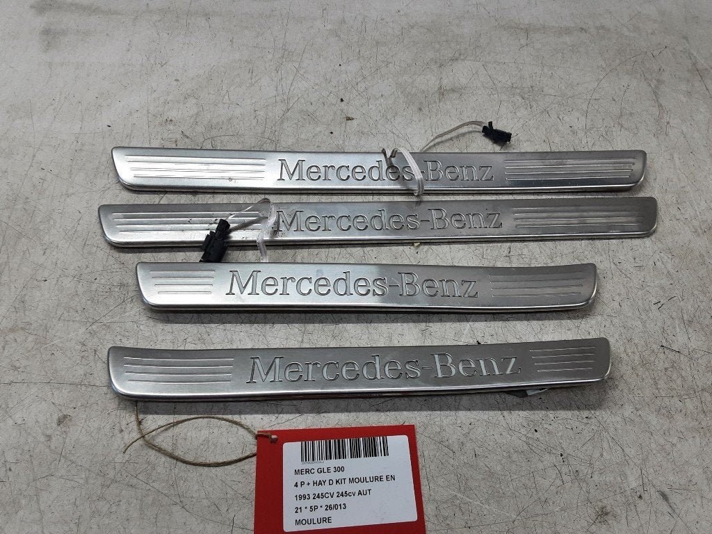 DIVERS MOULURE Mercedes-Benz GLE (V167) (A1676861300), Mercedes-Benz, Utilisé, Dialog.mb@mercedes-benz.com, Mercedes-Benz AG