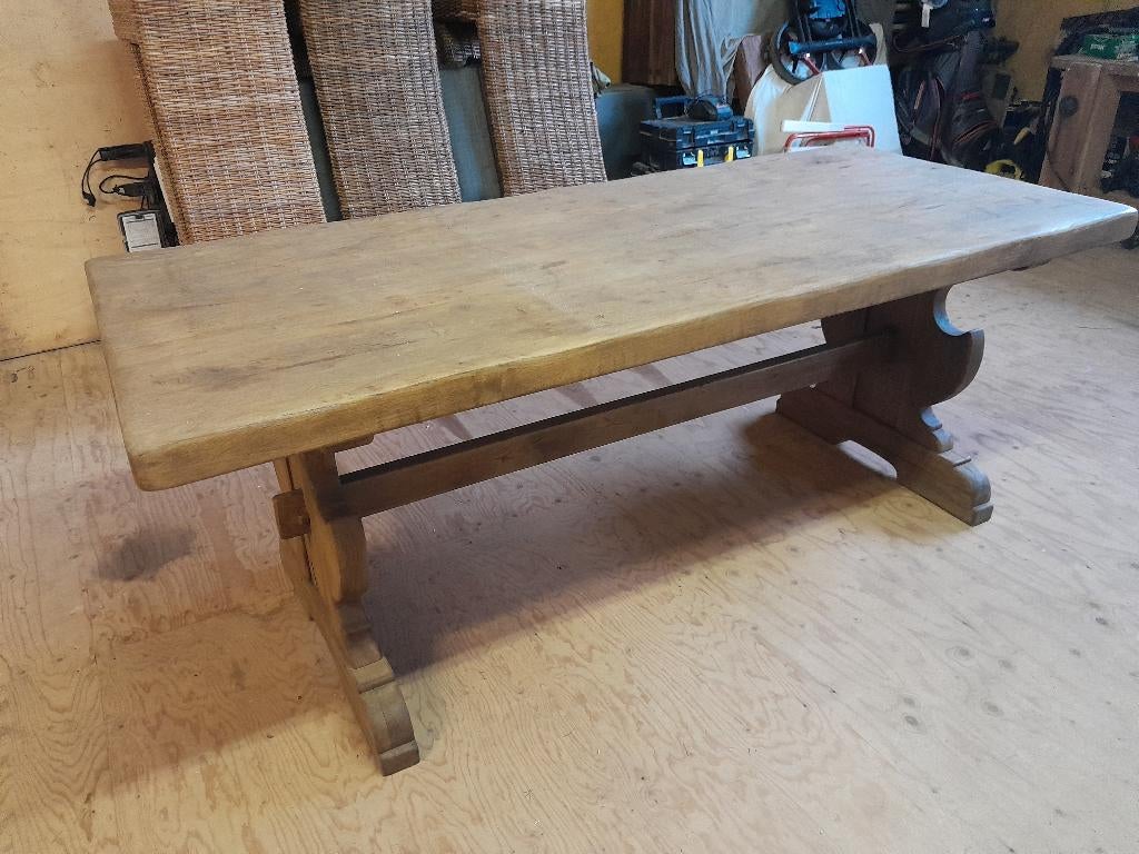 kloostertafel, Ophalen, Zo goed als nieuw