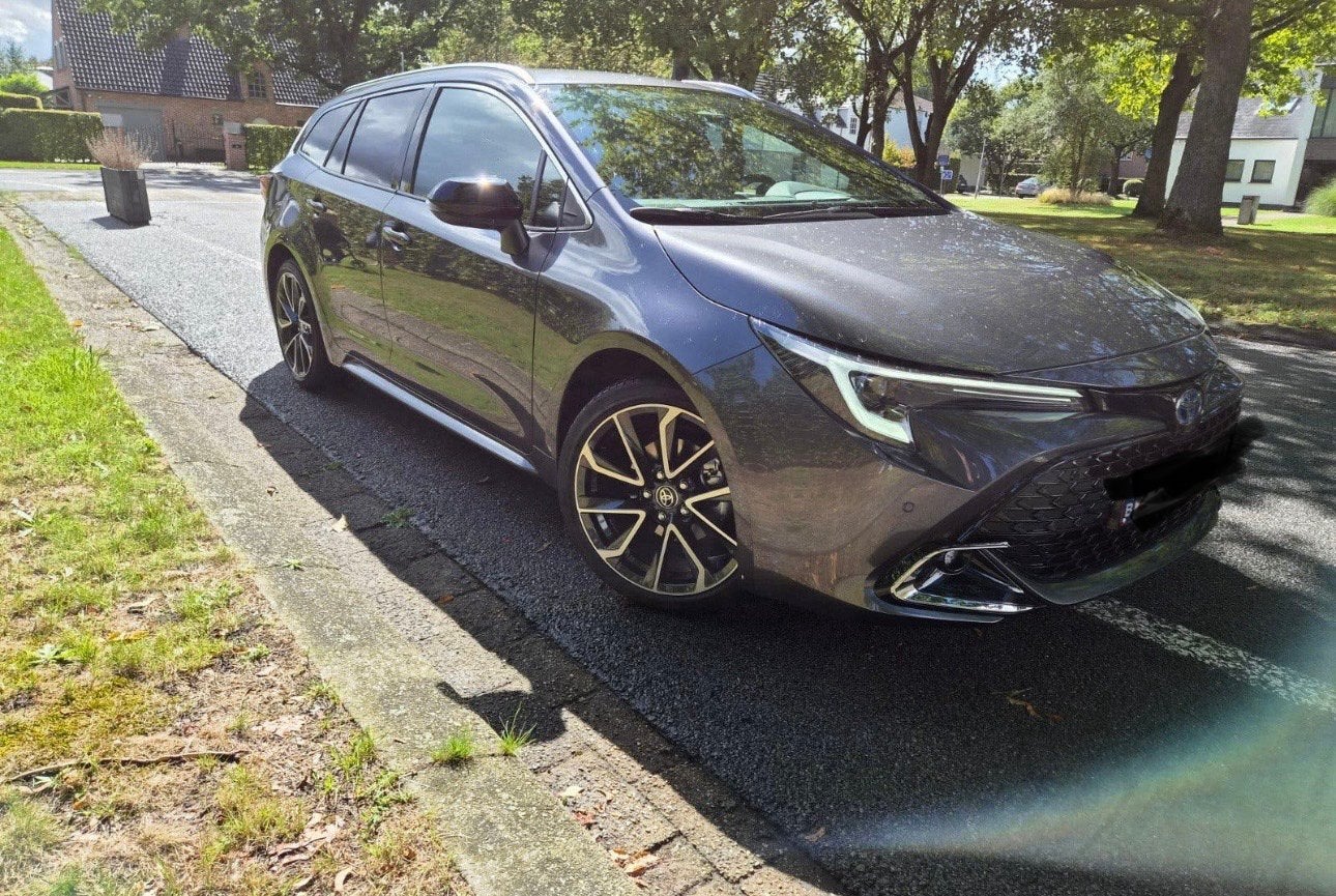 Toyota corolla ‘ PREMIUM’ 4000km’ Nieuw, Auto's, Lichtsensor, Corolla, Break, 5 deurs