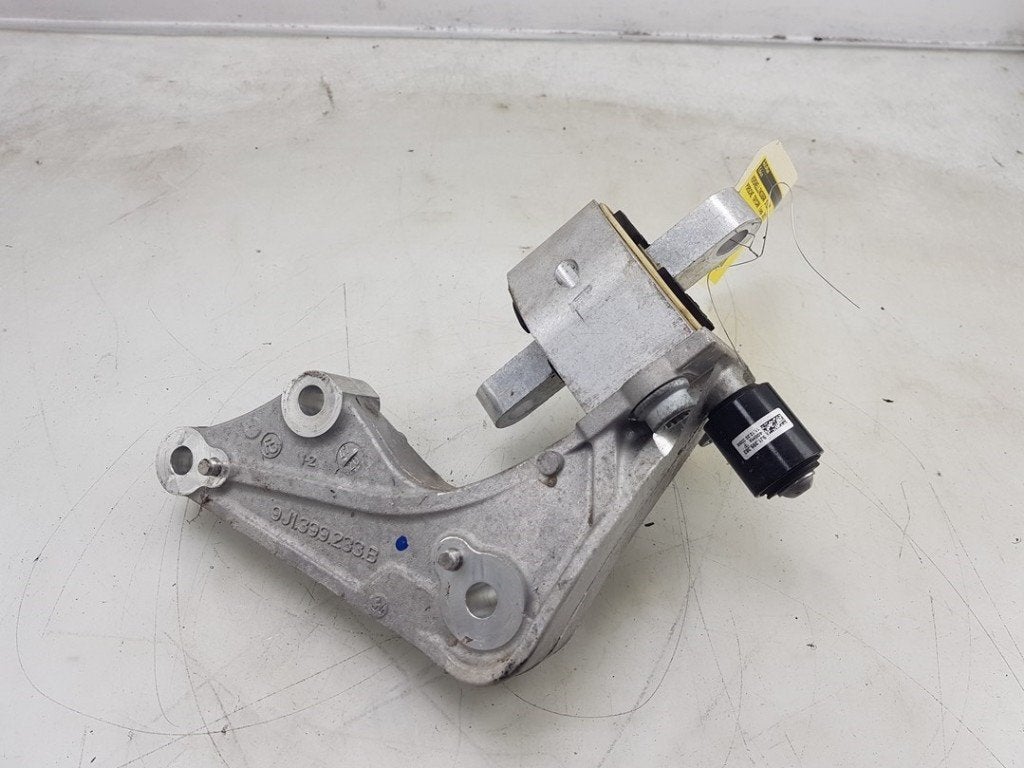 VERSNELLINGSBAKSTEUN Porsche Taycan (Y1A) (01-2019/12-2023), Gebruikt, Porsche