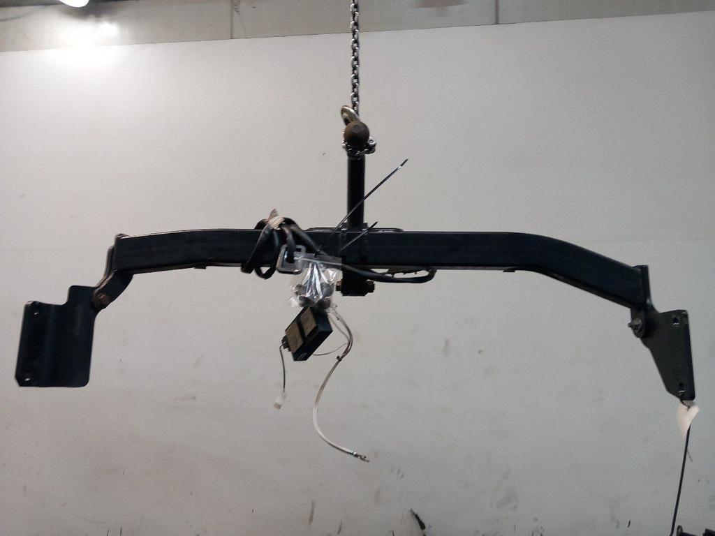 Trekhaak Hyundai i20, Van der Ven Autorecycling B.V., Herkomst onderdeel bekend, Onderdelen@venauto.nl, Ettenseweg 76, 4706 PB Roosendaal, The Netherlands