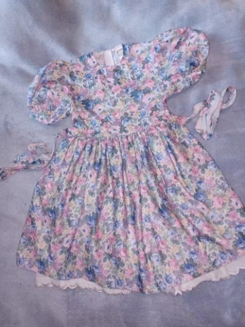 une magnifique robe des fêtes /+-25ans/ taille 8ans, Kinderen en Baby's, Kinderkleding | Maat 128, Ophalen of Verzenden, Meisje