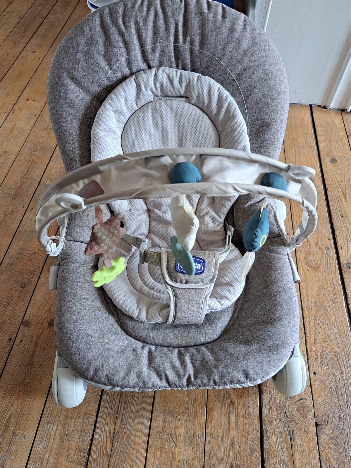 Relax bébé chicco. Bon état. A venir chercher sur forest, Enfants & Bébés, Relax bébé, Enlèvement, Chicco