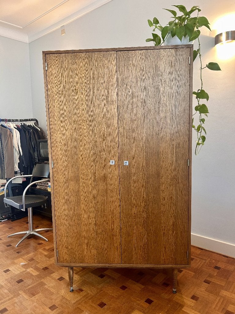Garde robe vintage plaqué chêne, Avec espace de penderie, Mid century modern, scandinave, vintage, années 60, Comme neuf, 50 à 100 cm