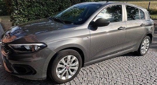 Fiat Tipo Hatchback, Auto's, Fiat, Stof, Handgeschakeld, Particulier, Parkeersensor