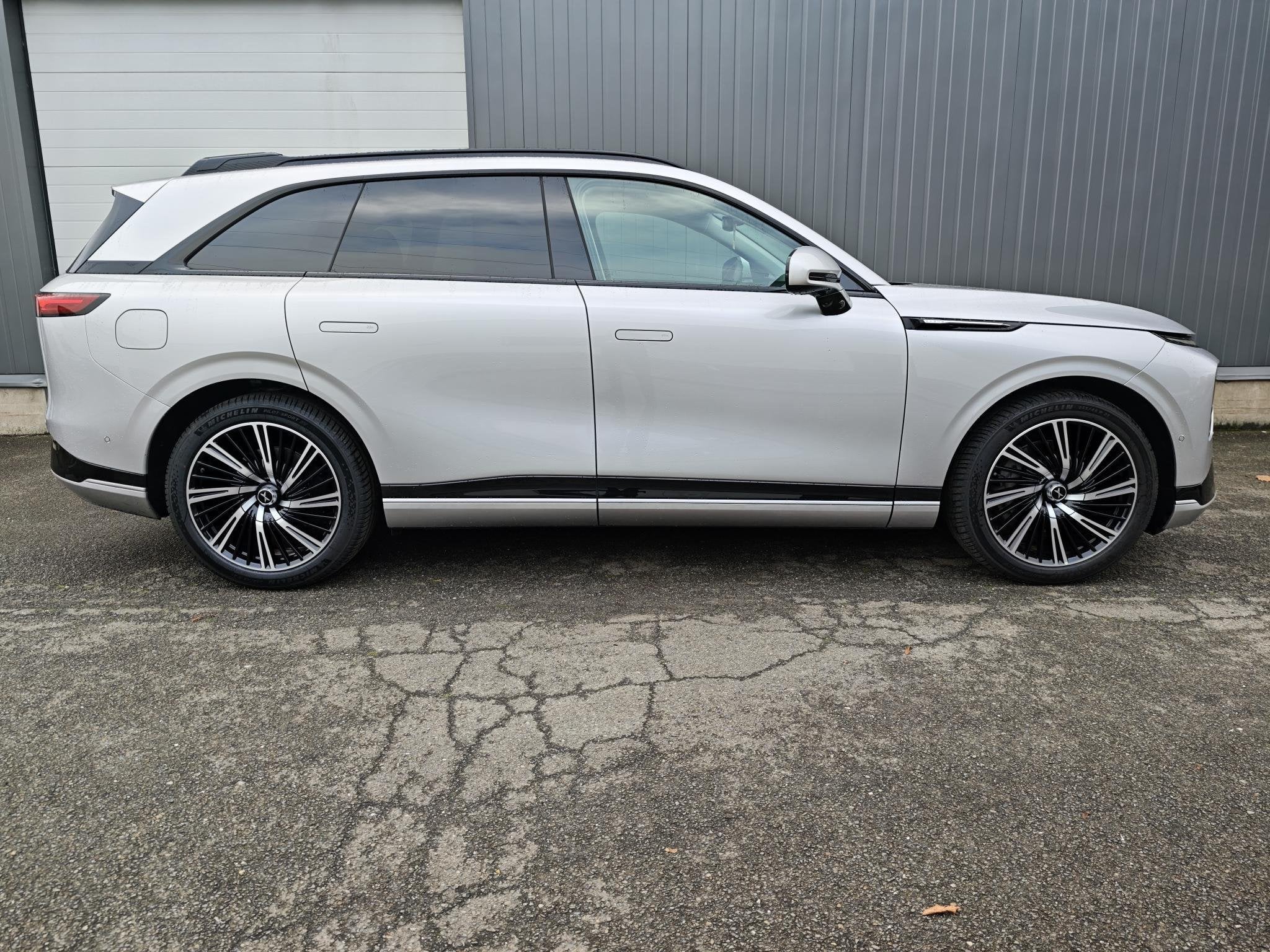 XPENG G9 BEV Performance AWD | Panoramisch Dak | Trekhaak |, Autos, 575 ch, Argent ou Gris, Achat, Euro 6