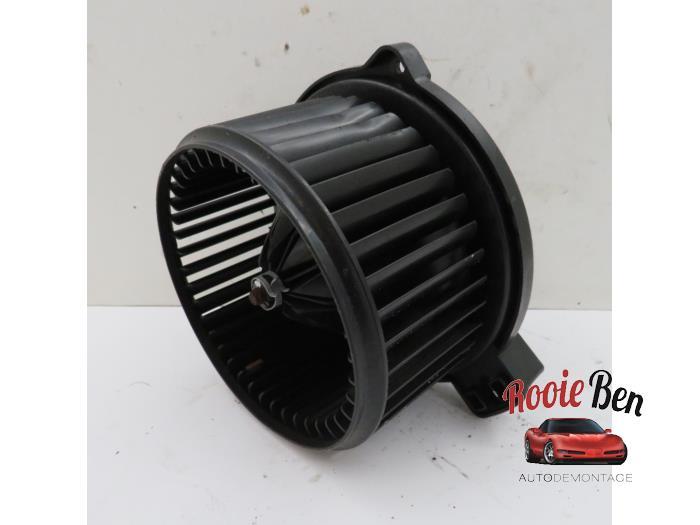 Kachel Ventilatiemotor van een Kia Carens, Auto-onderdelen, -, -, Ophalen of Verzenden, -