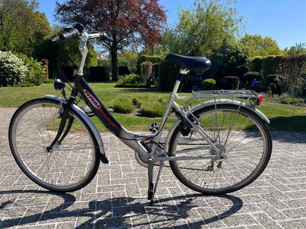 Damesfiets, Fietsen en Brommers, Ophalen, Zo goed als nieuw