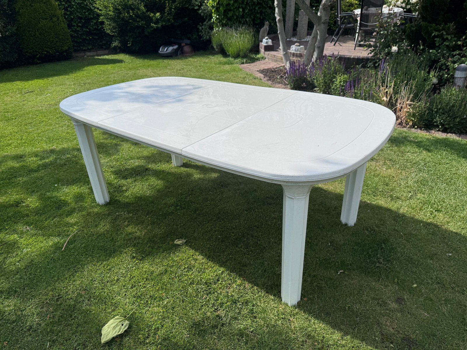 Grote stevige tuintafel, Ophalen, Gebruikt