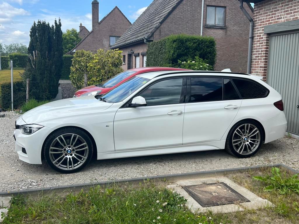 BMW 318das 2017 volledig M-uitvoering en M-onderstel, Auto's, Automaat, Achterwielaandrijving, 1800 kg, Euro 6