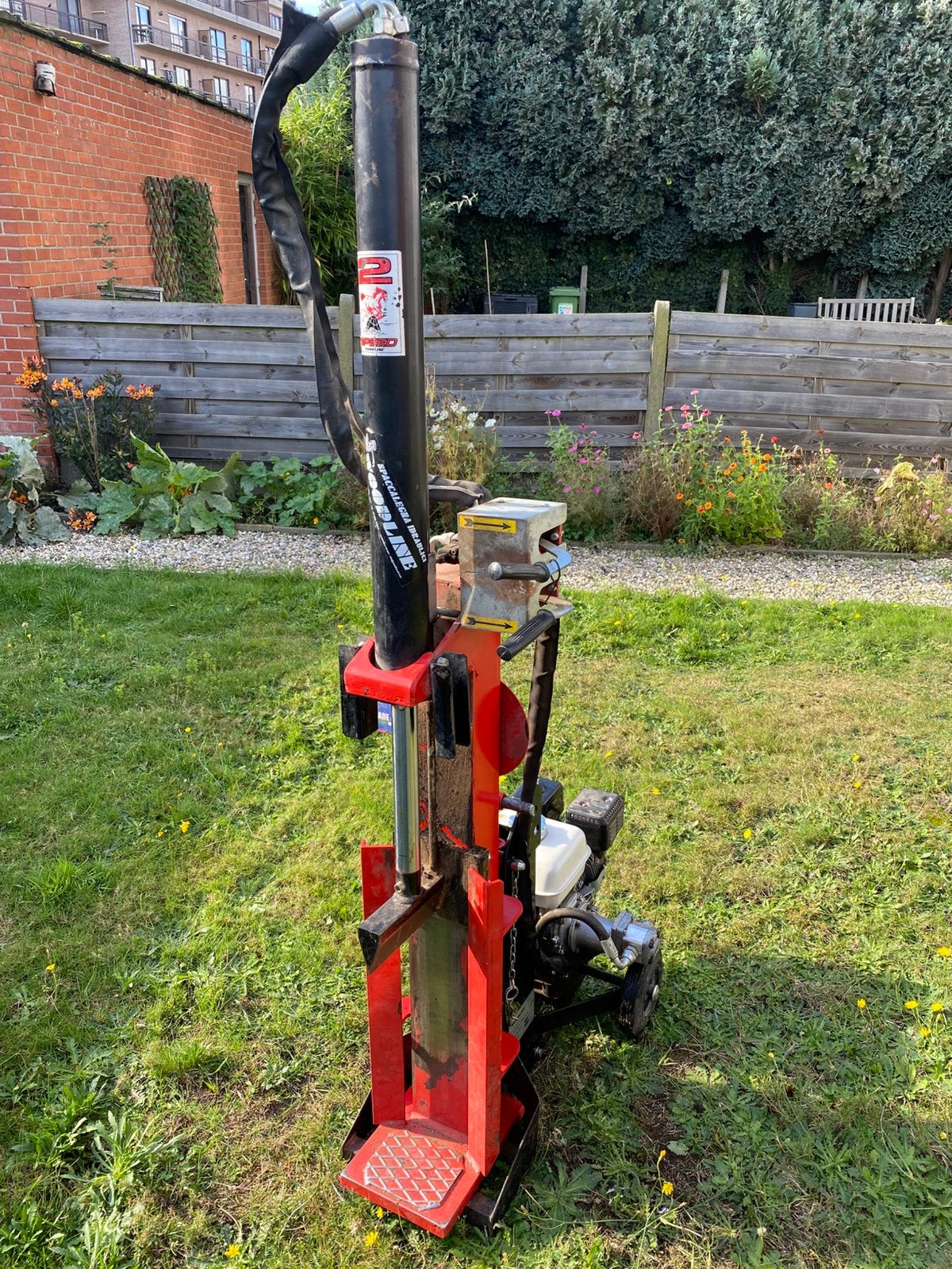 Kliefmachine 10 ton TE HUUR, Enlèvement, Comme neuf