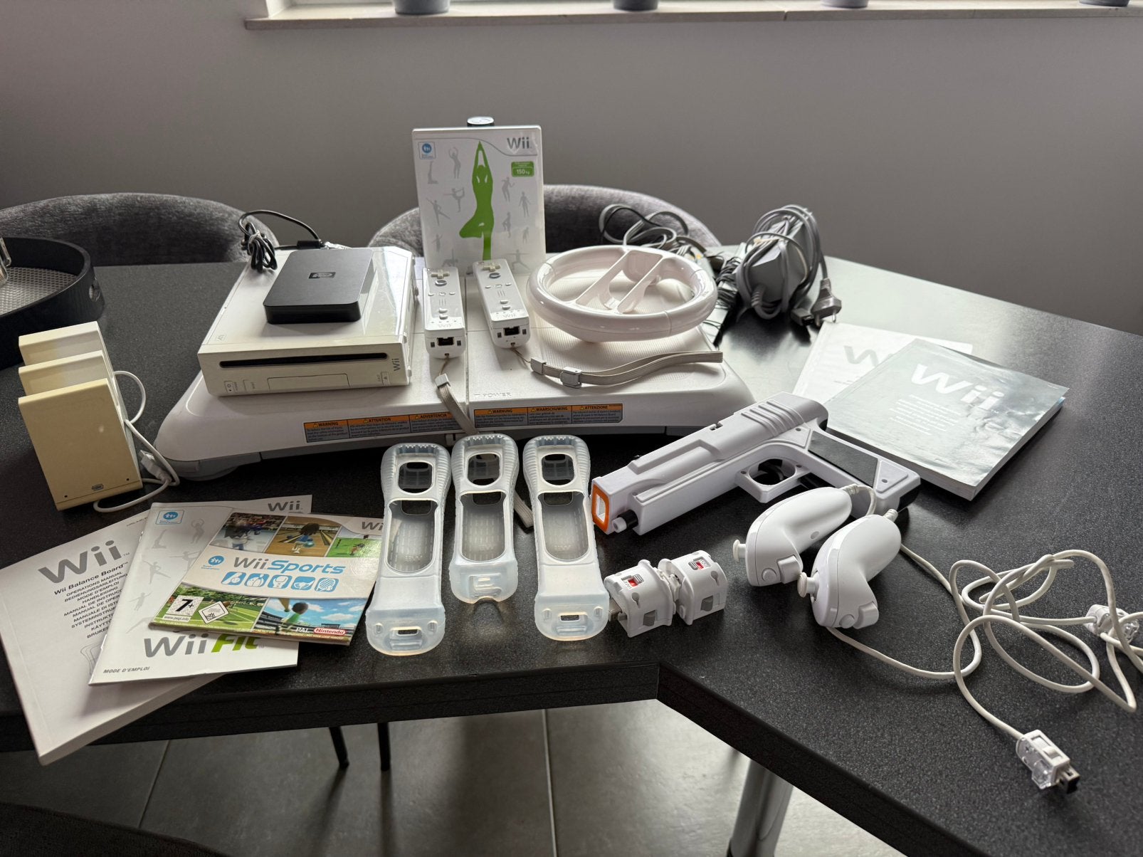 Nintendo Wii White - Volledig pakket, Games en Spelcomputers, Ophalen, Gebruikt, Met 2 controllers, Met games
