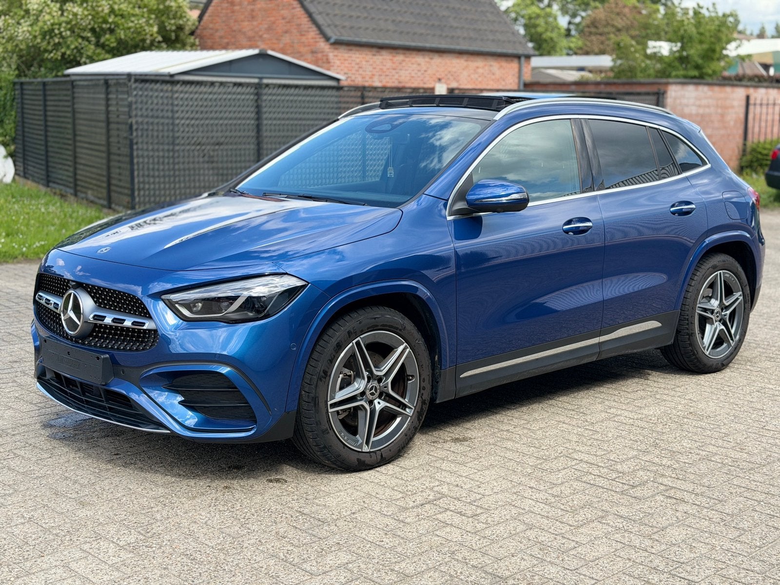 Mercedes-Benz GLA 180 AMG-Line 2025 Complet, 100 kW, Cuir et Alcantara, Achat, Euro 6