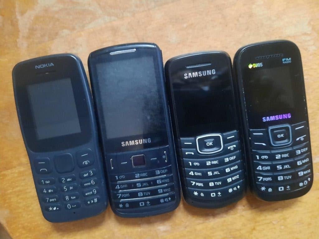 Lot de GSM Blackberry Samsung Nokia Alcatel, Autres modèles, Moins de 3 mégapixels, Enlèvement ou Envoi, Sans abonnement