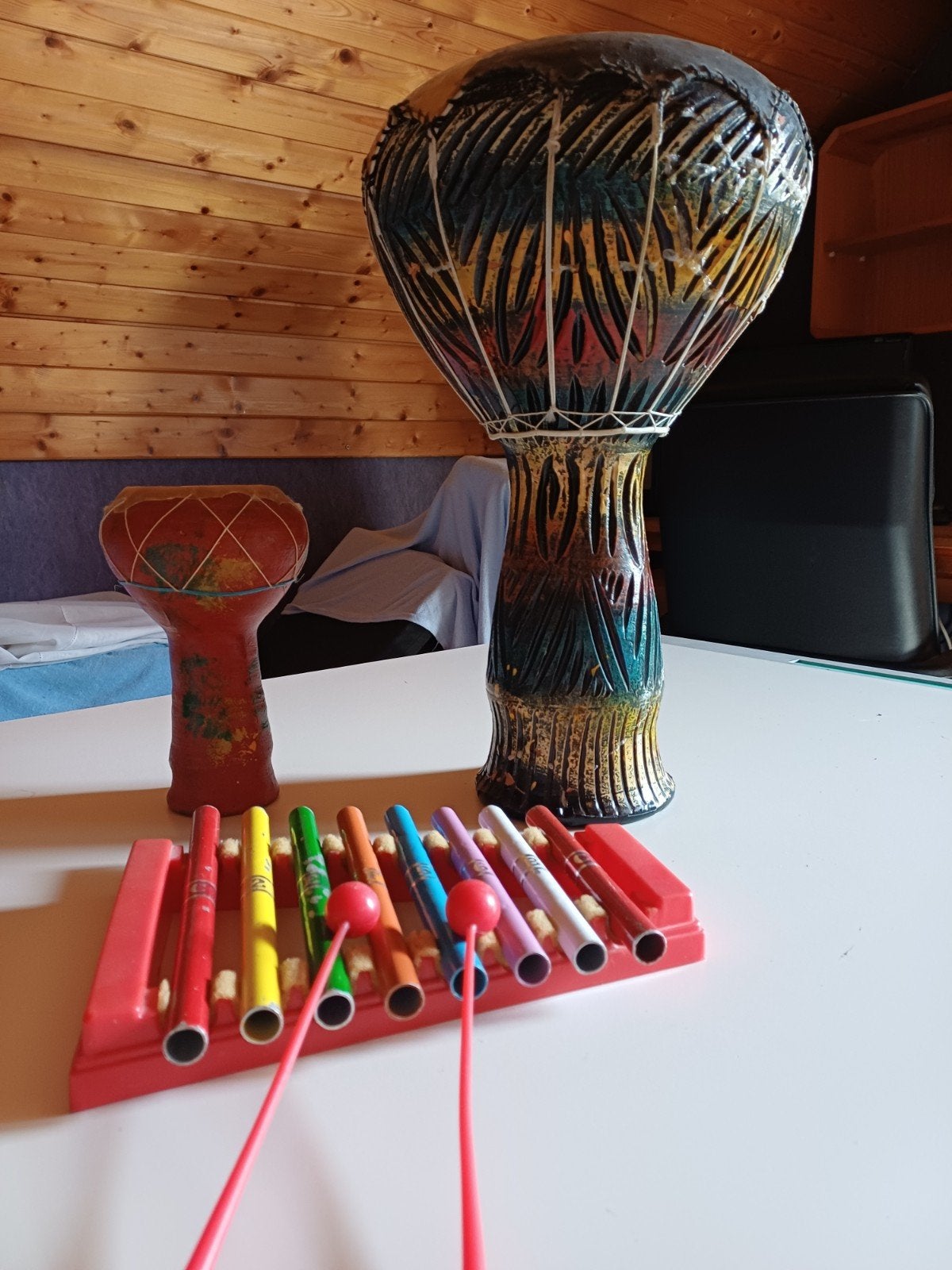 3 slaginstrumenten die van onze kinderen waren., Ophalen