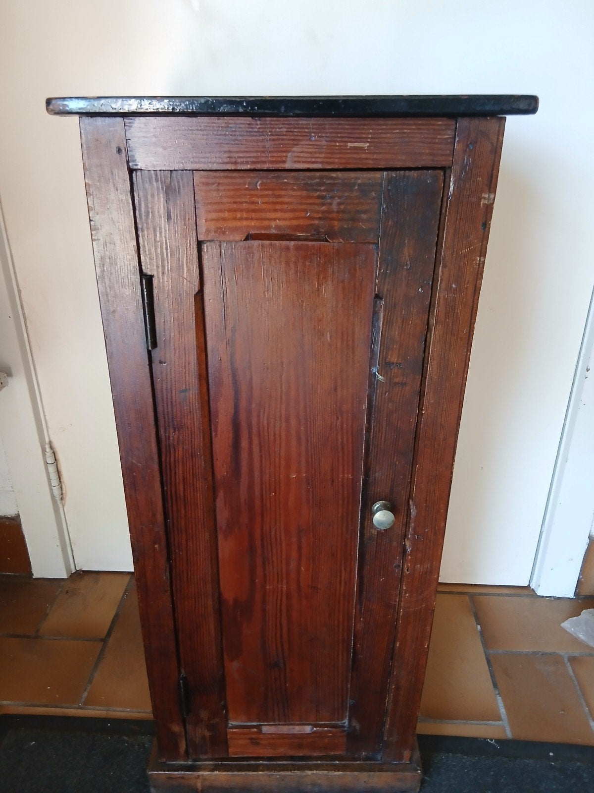Table de chevet ancienne, Enlèvement