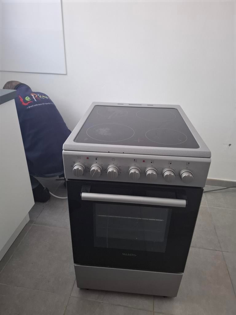 Cuisine électrique valberge  garantie nouveaux 0472120577, Électrique