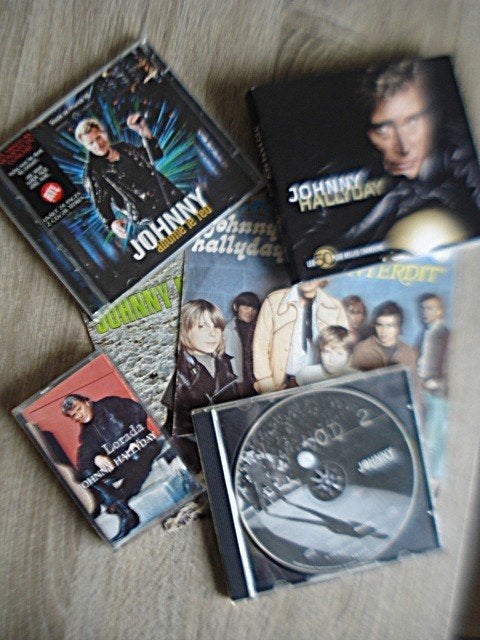 LOT  "" Johnny HALLYDAY "" CD , 45 tours, CD & DVD, Enlèvement ou Envoi, Comme neuf, Coffret
