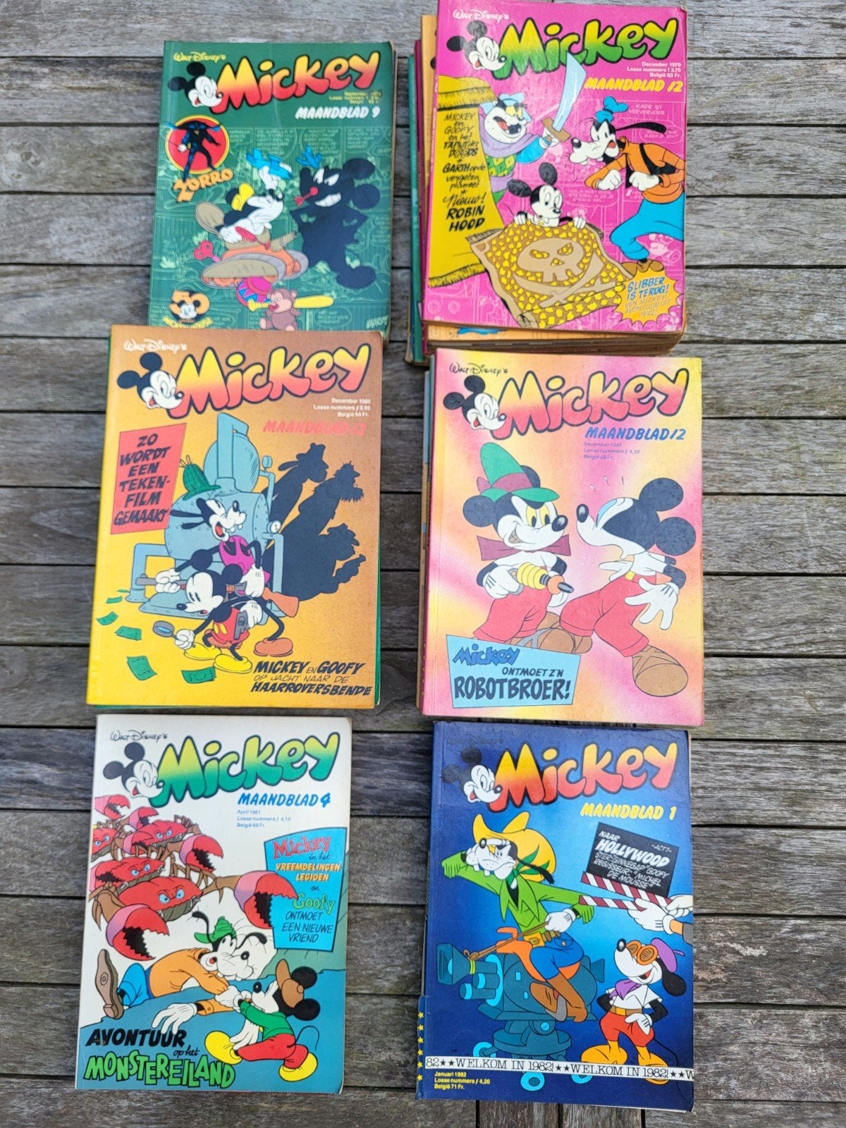 35-tal oude Mickey magazines, Boeken, Meerdere comics, Ophalen, Gelezen
