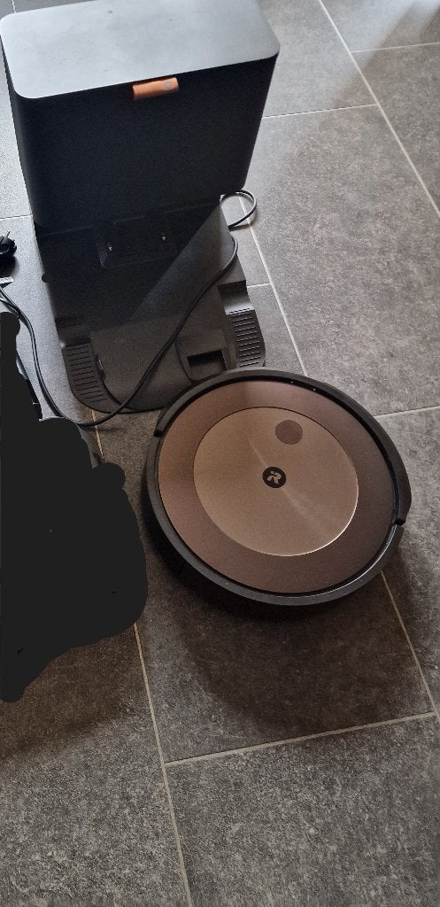 iRobot Roomba j9+ met Clean Base, Electroménager, Aspirateurs, IRobot, Sac à poussière, Comme neuf, Aspirateur robot