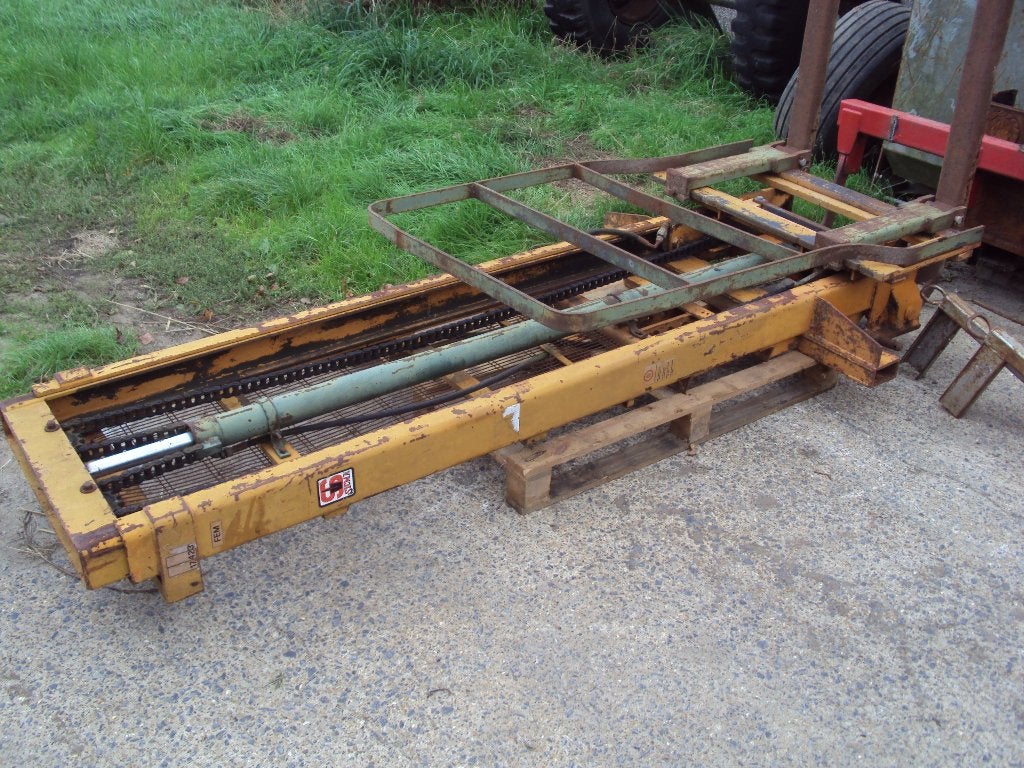 Lift voor aan tractor clarc, Enlèvement