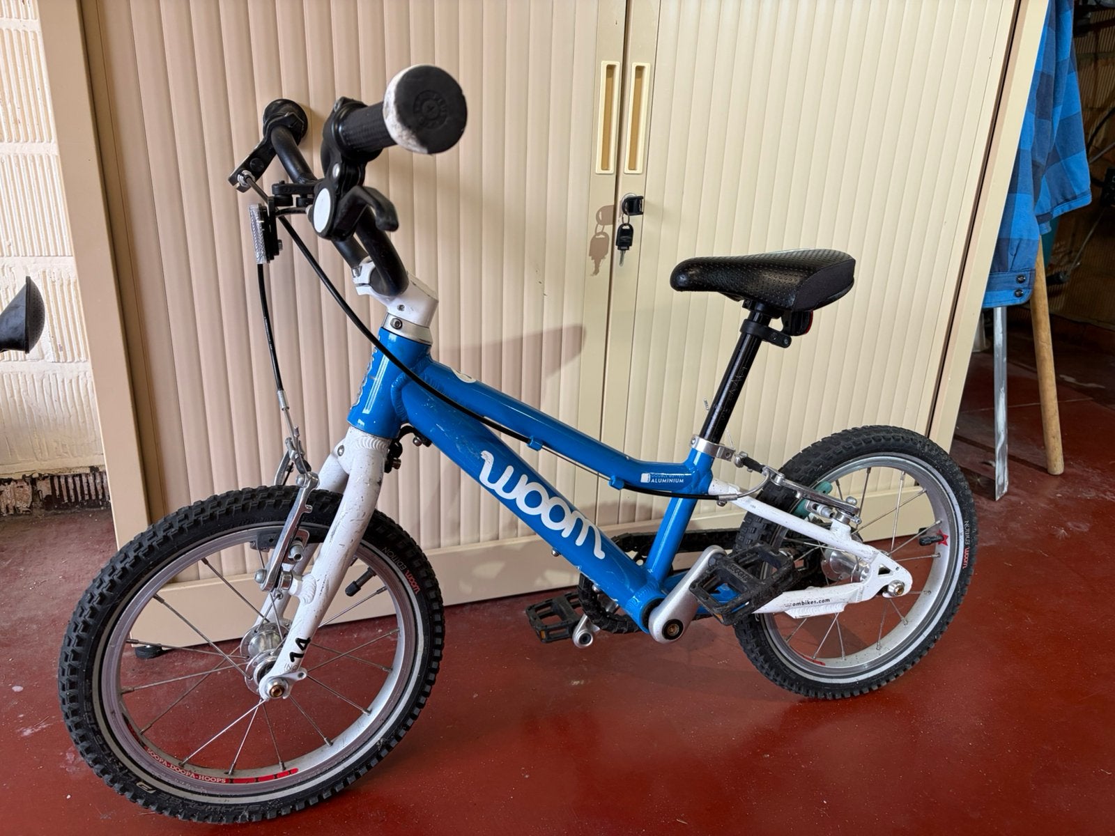 Woom 2 - goede staat, Fietsen en Brommers, Ophalen, Gebruikt, Velgrem, Minder dan 16 inch