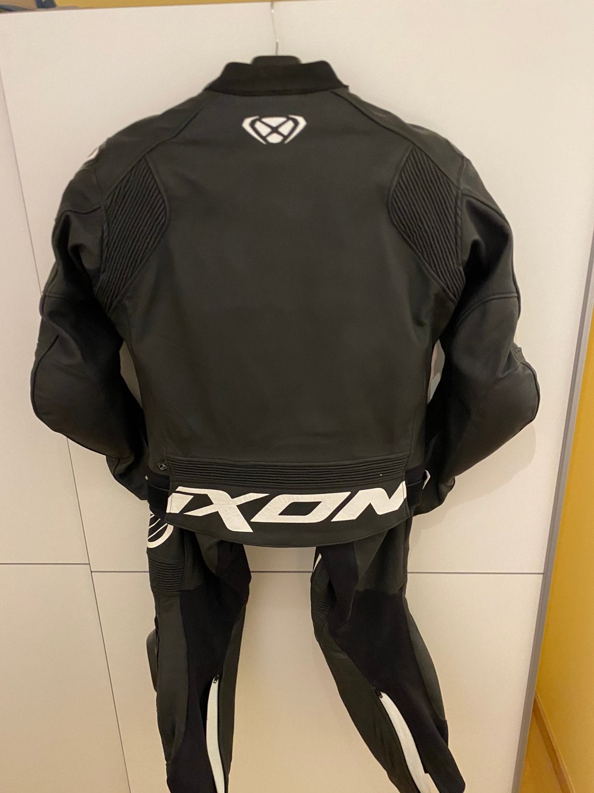 Combinaison cuir Icon deux pièces, Ophalen, Tweedehands, Heren, Combipak