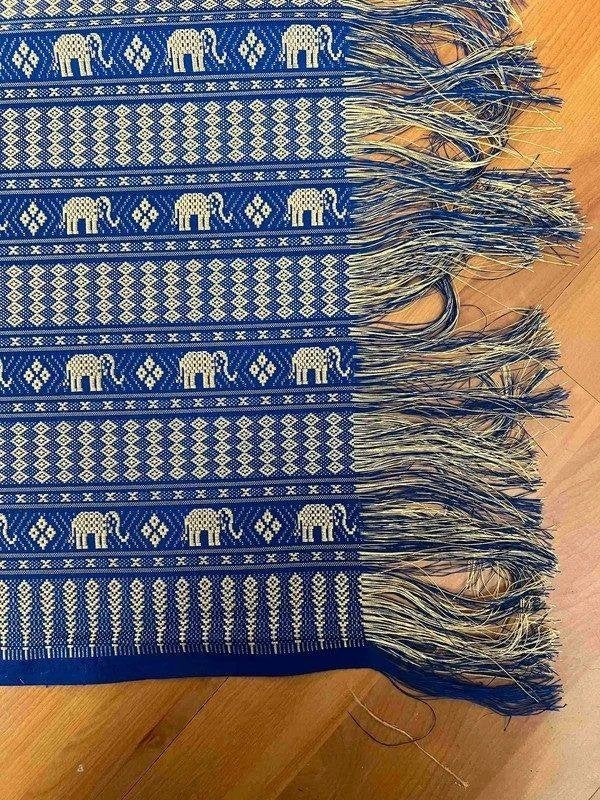 Soepele grand foulard kleed uit Thailand 240/203 cm, Huis en Inrichting, Ophalen of Verzenden, Gebruikt, Blauw