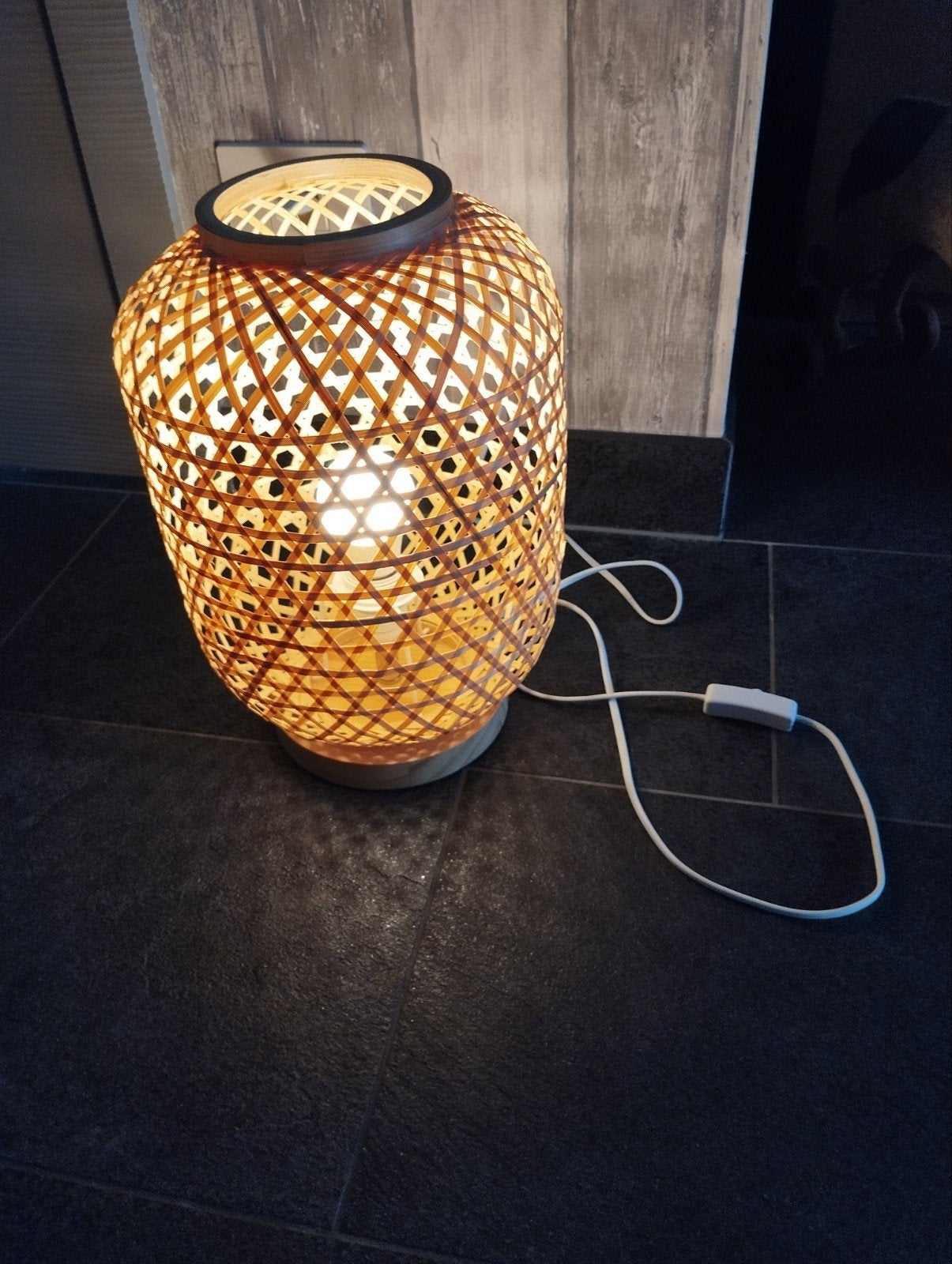nieuw  rotan staande lamp, Ophalen