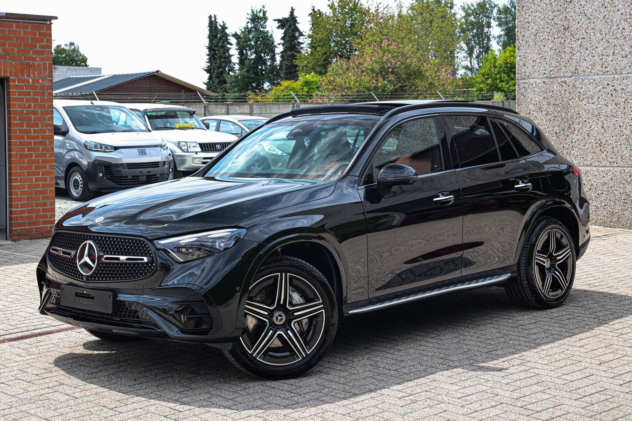 Mercedes-Benz GLC 300 AMG-PAKKET*PANORAMISCH-DAK*360CAMERA, Auto's, Gebruikt, Euro 6, 4 cilinders, Zwart
