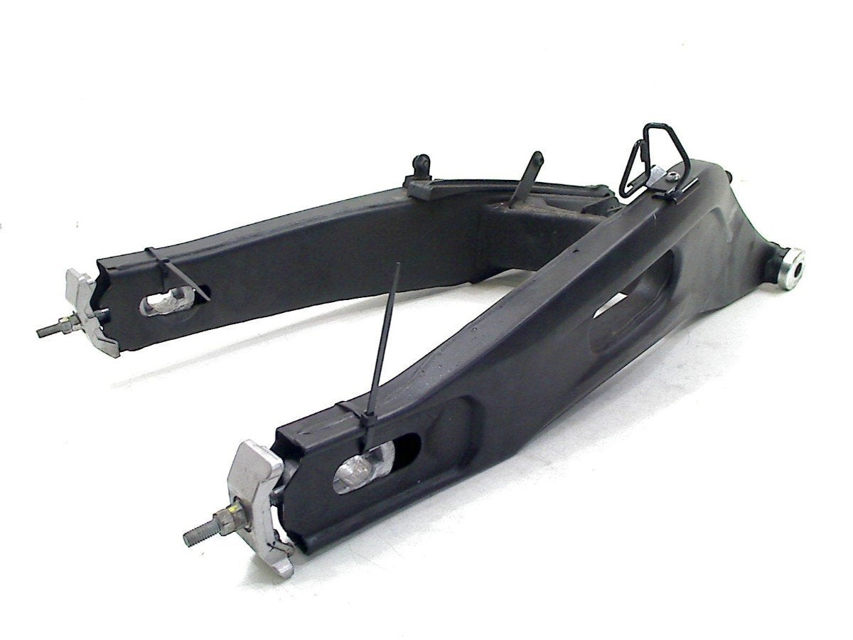 ACHTERBRUG Yamaha MT 07 2021-2024 (MT07 MT-07 FZ-07 RM341), Yamaha Motor Europe N.V., Gebruikt, Customersupport@yamaha-motor.co.uk