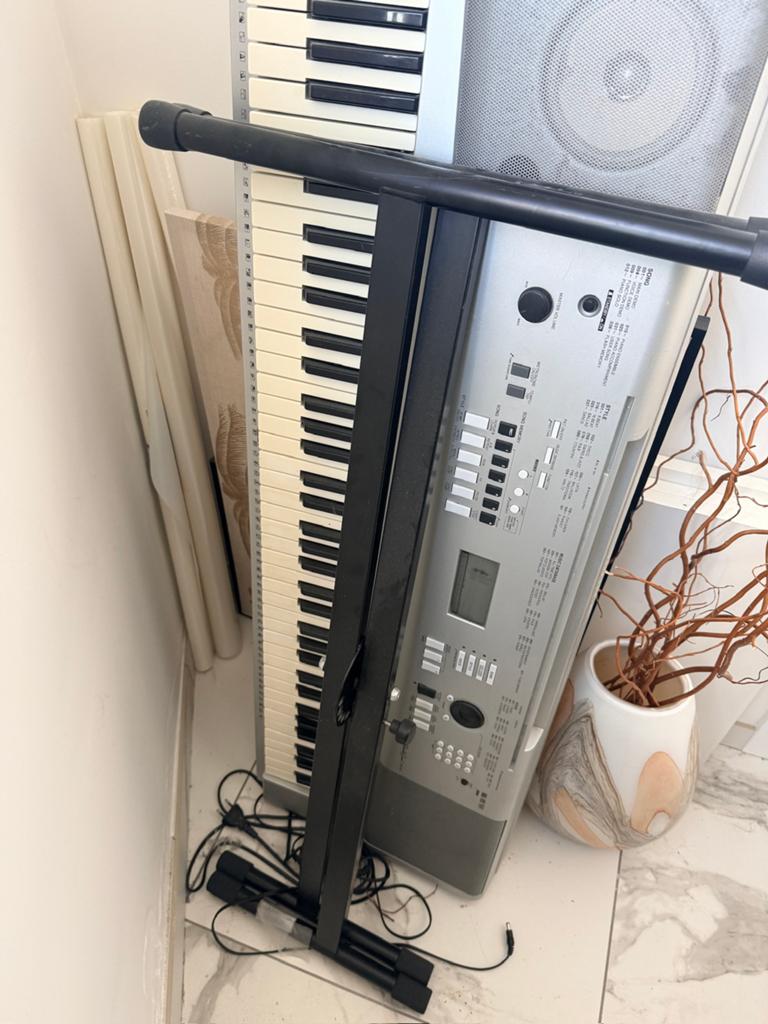 Yamaha Keyboard met voet, Muziek en Instrumenten, Keyboards, Ophalen, Gebruikt, Yamaha